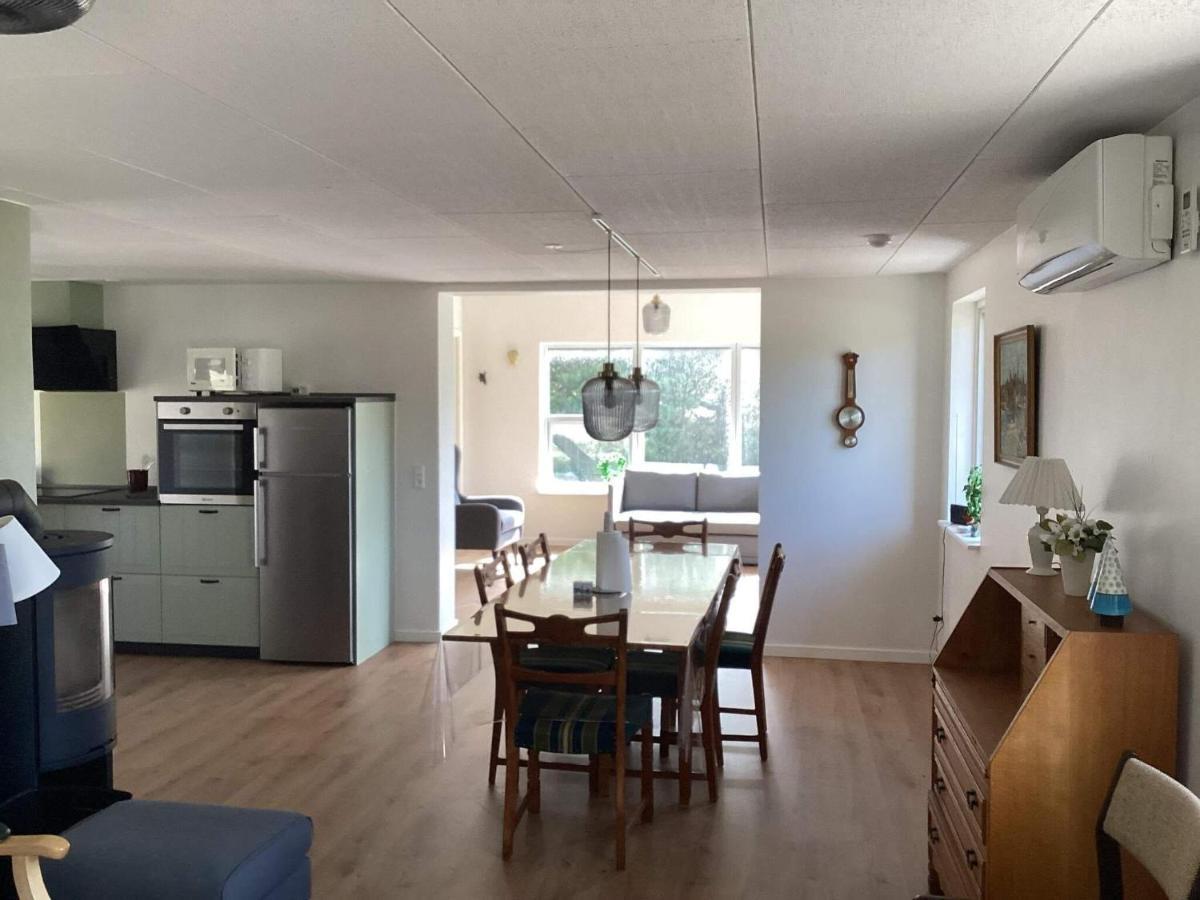 Holiday Home Blavand IV エクステリア 写真